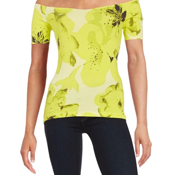 Guess - Picture 1 of 7